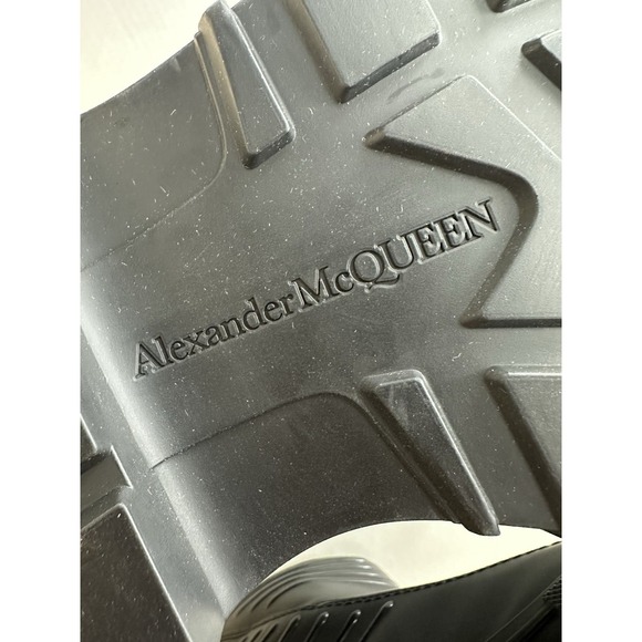 Alexander McQueen Men\'s 45 US 12 Tread Slick Leather Zip Up Ankle Boots - New
